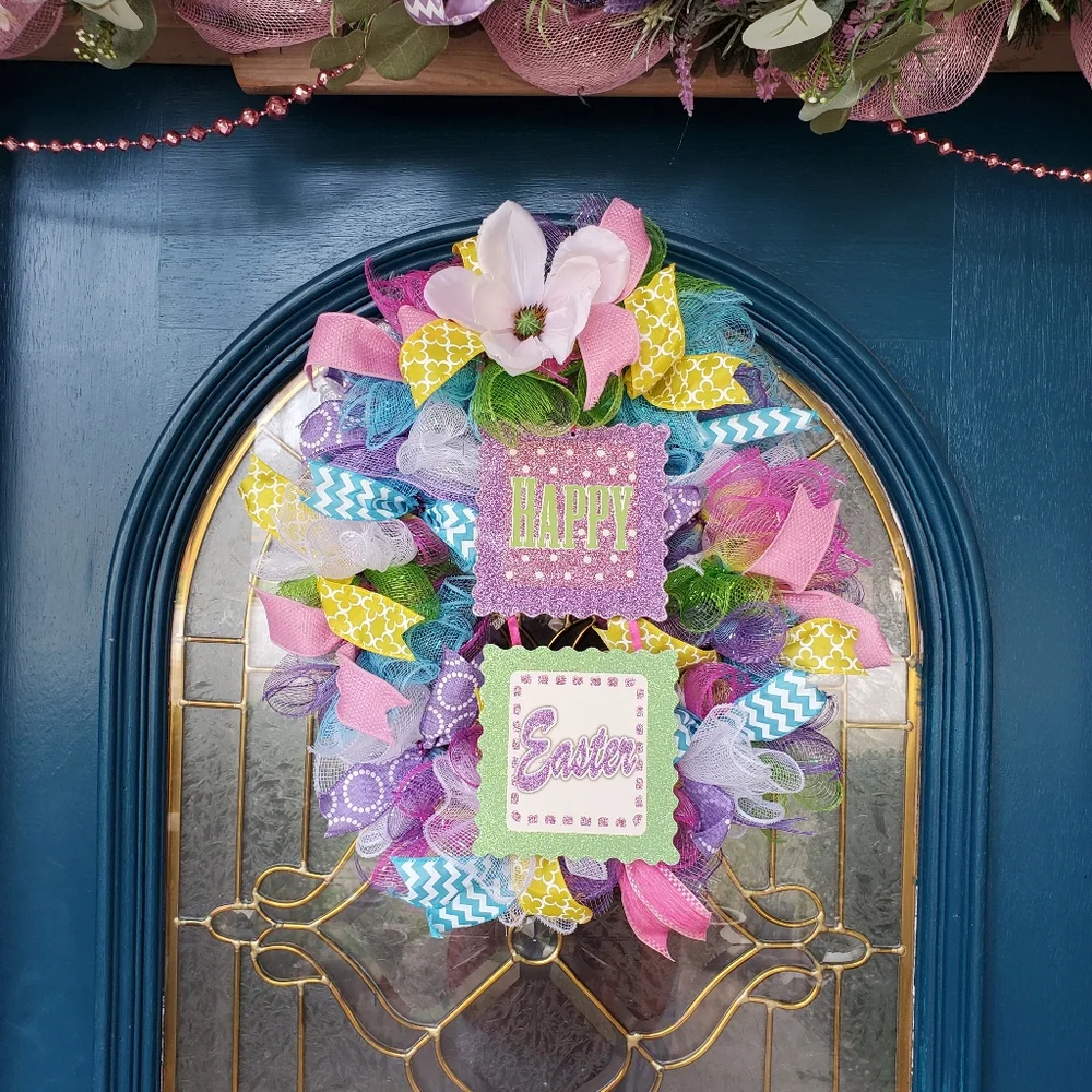 Happy Easter Egg Wreath